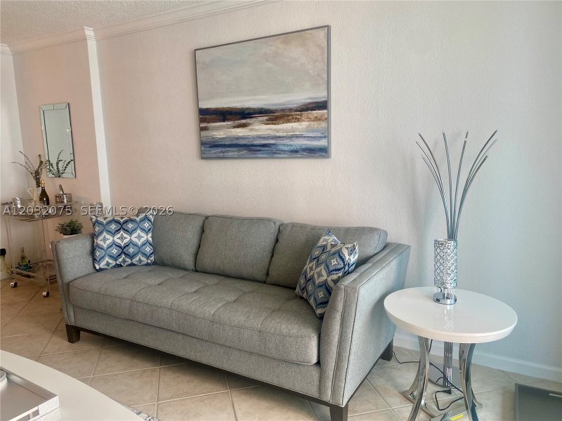 Apartment for rent at The Wave Condo 1002 (AVAILA
