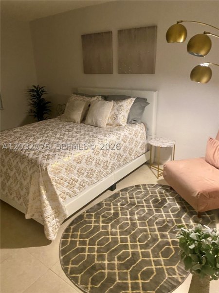 Apartment for rent at The Wave Condo 1002 (AVAILA