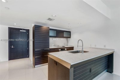 Epic Miami Apt #3713