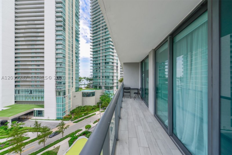 Comprar apartamento en Paraiso Bayviews 601