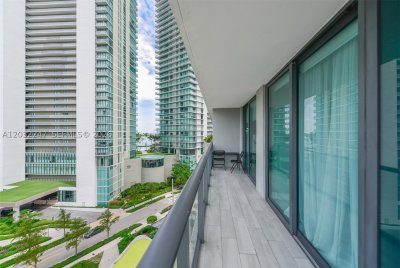 Comprar apartamento en Paraiso Bayviews 601