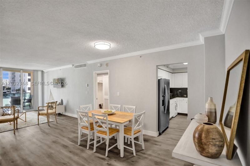 Apartment for rent at The Wave Condo 302
