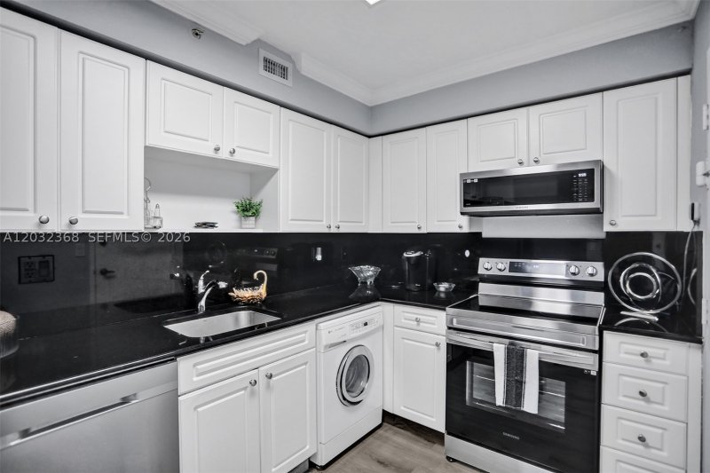 Apartment for rent at The Wave Condo 302