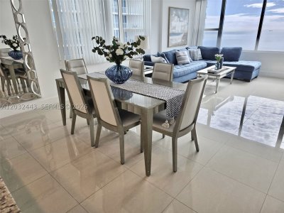 Aluguel de apartamento no Alexander Towers PH-6
