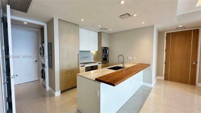 Comprar apartamento no Ritz Carlton Residences Sunny Isles 3804