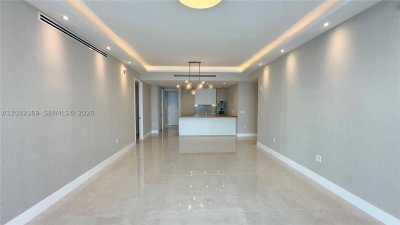 Comprar apartamento no Ritz Carlton Residences Sunny Isles 3804