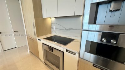 Comprar apartamento no Ritz Carlton Residences Sunny Isles 3804
