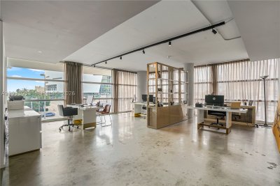 Comprar apartamento no Marina Blue CU8B