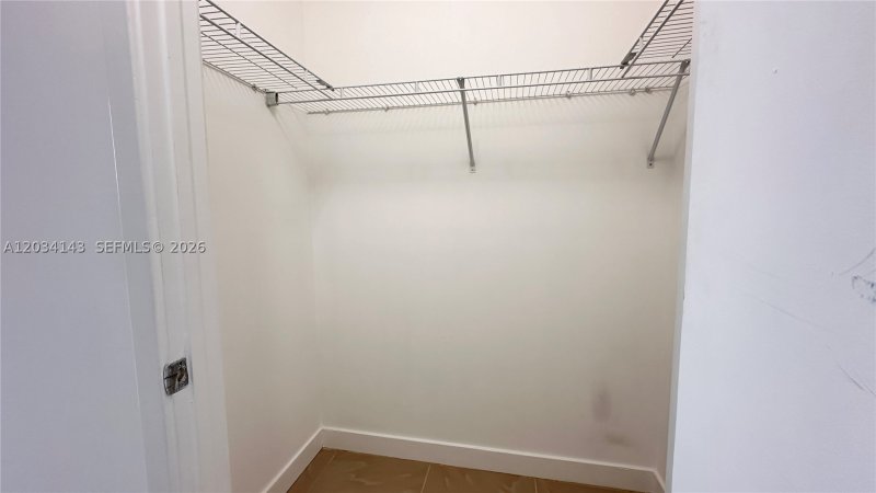 Condo for sale at Axis on Brickell South Tower 1102-S