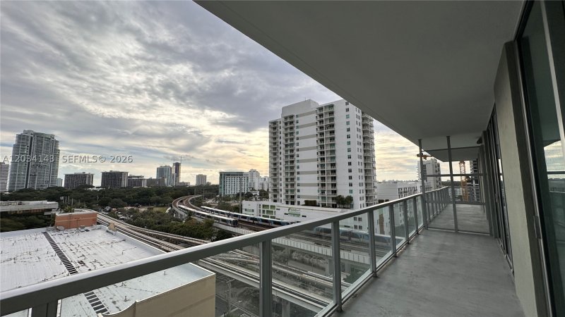 Condo for sale at Axis on Brickell South Tower 1102-S