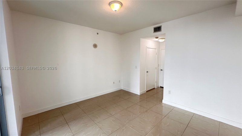 Condo for sale at Axis on Brickell South Tower 1102-S