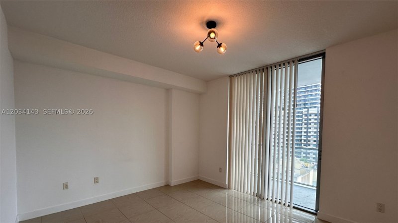 Condo for sale at Axis on Brickell South Tower 1102-S