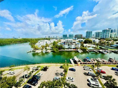 Comprar apartamento en Coastal Towers 928