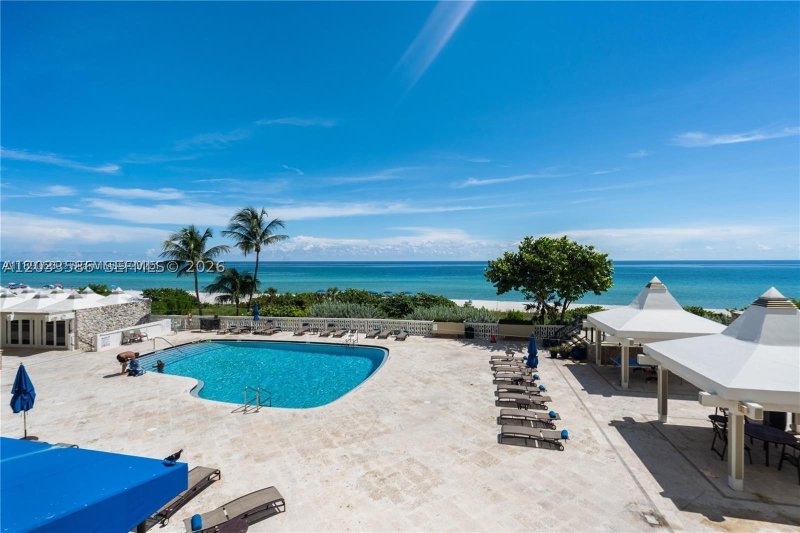 Apartment for rent at Oceanside Plaza 9V
