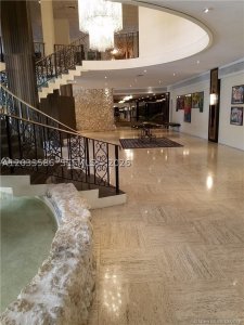 Aluguel de apartamento no Oceanside Plaza 9V
