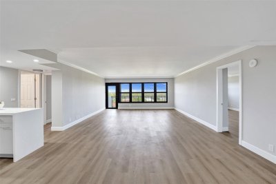 Comprar apartamento en The Tower at Port Royale 905