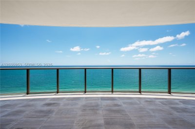 Comprar apartamento no St Regis Bal Harbour Center Tower 2000