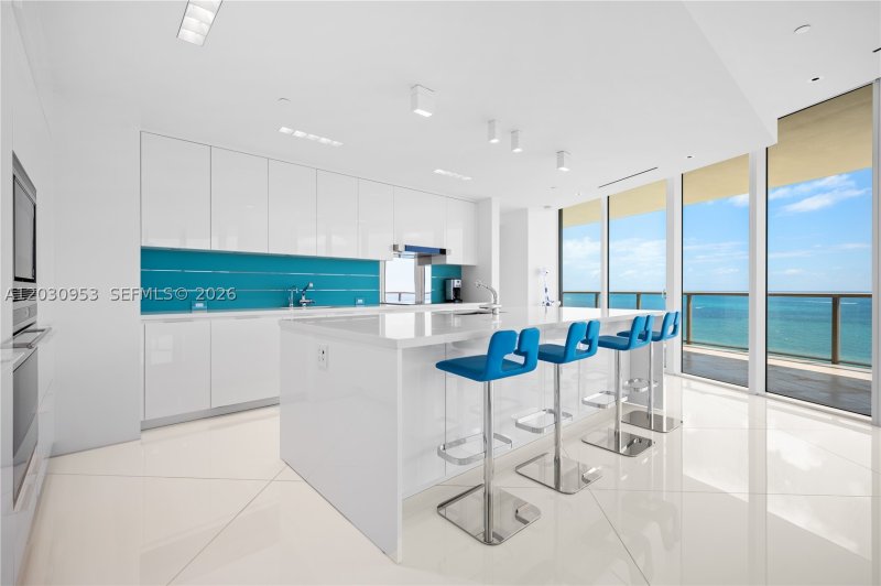 Condo for sale at St Regis Bal Harbour Center Tower 2000