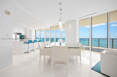 Comprar apartamento no St Regis Bal Harbour Center Tower 2000