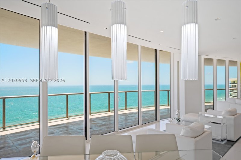 Condo for sale at St Regis Bal Harbour Center Tower 2000