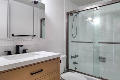 Aluguel de apartamento no The Hemispheres 5B