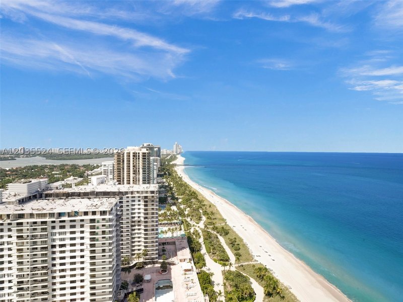 Apartment for rent at St Regis Bal Harbour Center Tower 2501/03