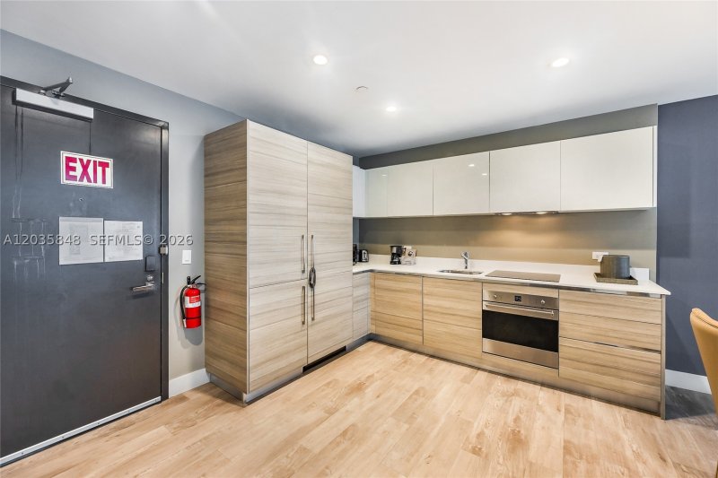 Condo for sale at Costa Hollywood N516
