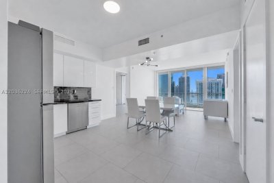 Comprar apartamento en Mint at Riverfront 3611