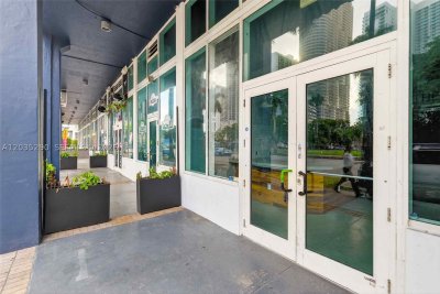 Comprar apartamento no 1800 Biscayne Plaza CU1- CU11