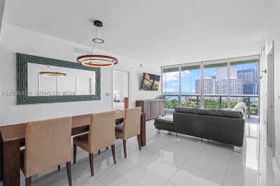 Comprar apartamento no Icon Brickell Tower II 905