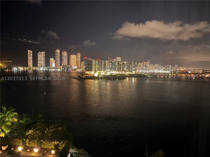 Apartment for rent at Hidden Bay 1213