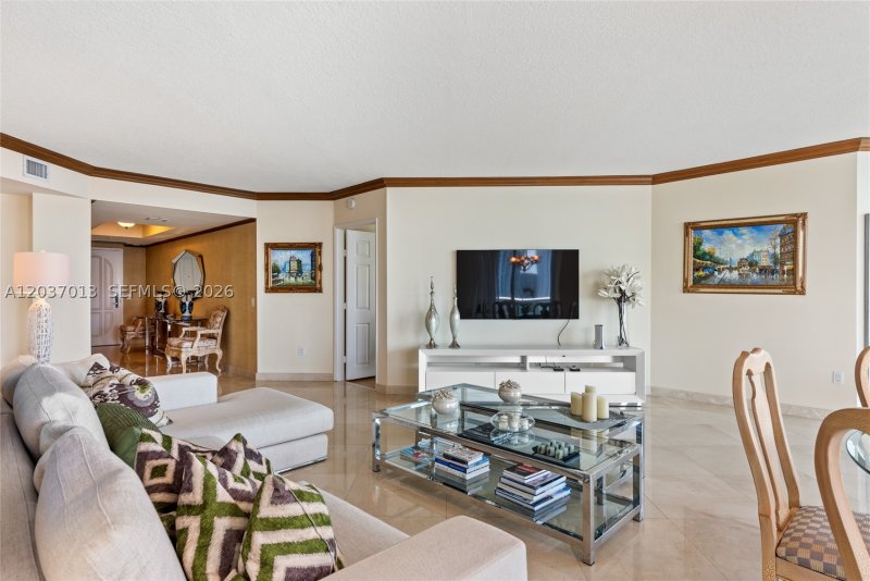 Apartment for rent at Hidden Bay 1213
