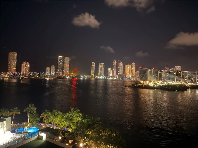 Apartment for rent at Hidden Bay 1213