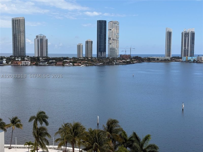 Apartment for rent at Hidden Bay 1213