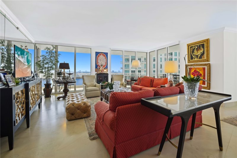 Condo for sale at Carbonell 2408