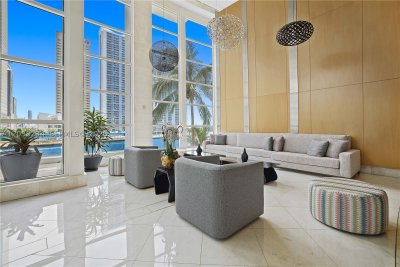 Comprar apartamento no Carbonell 2408