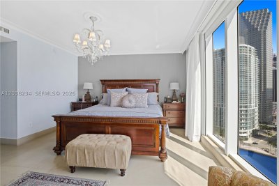 Comprar apartamento no Carbonell 2408