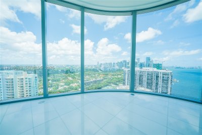 Comprar apartamento no Una Residences at Brickell 2704