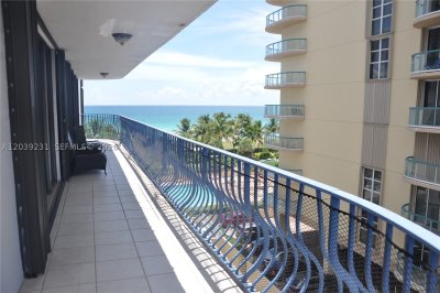 Comprar apartamento no Ocean Waves (old Champlain Towers North) 507