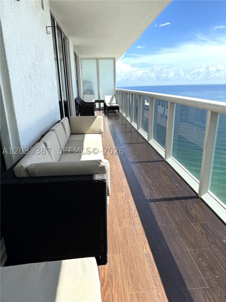 Alquiler de apartamento en Beach Club Two 3303