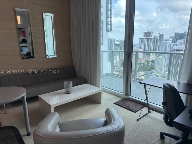 Condo for sale at Met 1 T-3703