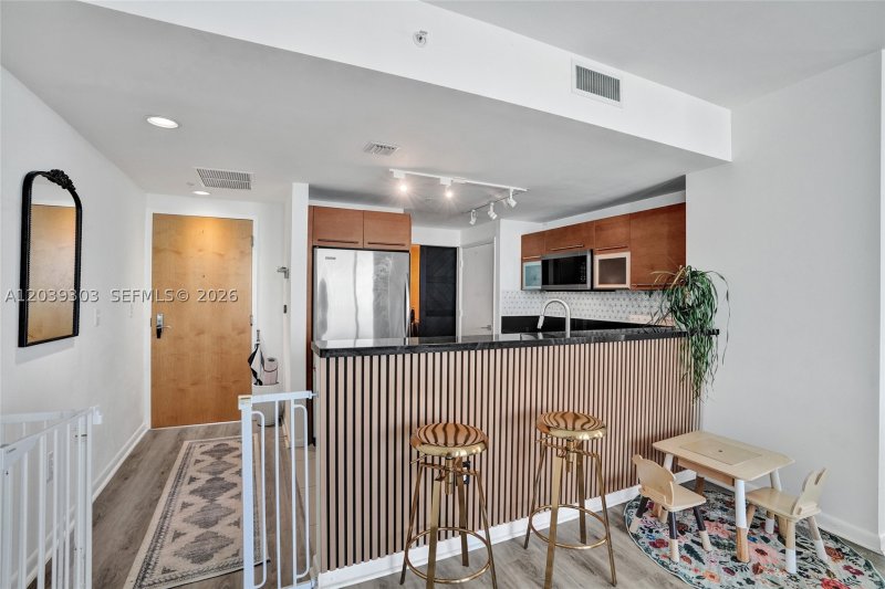 Condo for sale at Vizcayne Everglades On The Bay 3409