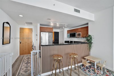 Comprar apartamento no Vizcayne Everglades On The Bay 3409