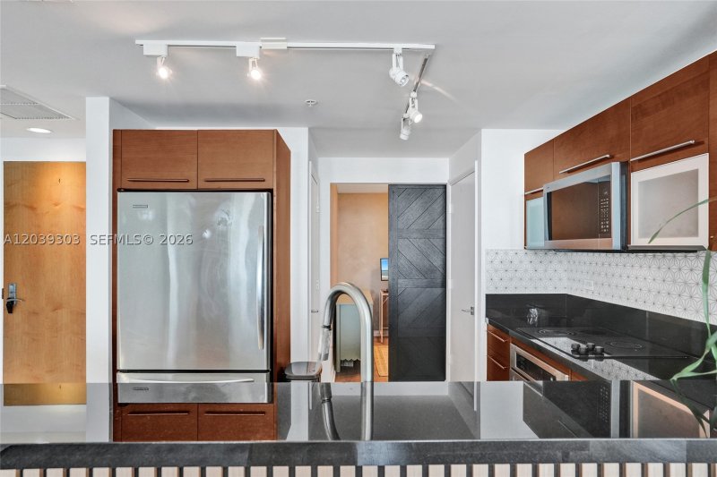 Condo for sale at Vizcayne Everglades On The Bay 3409