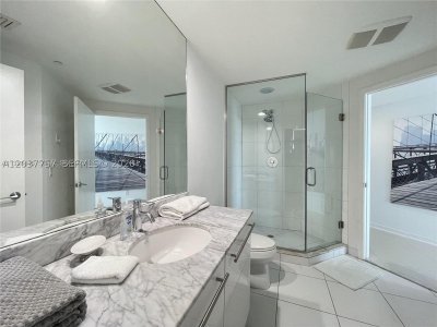 Aluguel de apartamento no 500 Brickell East Tower 2102