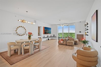 Comprar apartamento no One Fifty One at Biscayne 1202