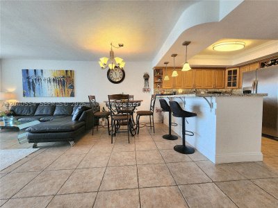 Aluguel de apartamento no Parker Plaza Estates 1803
