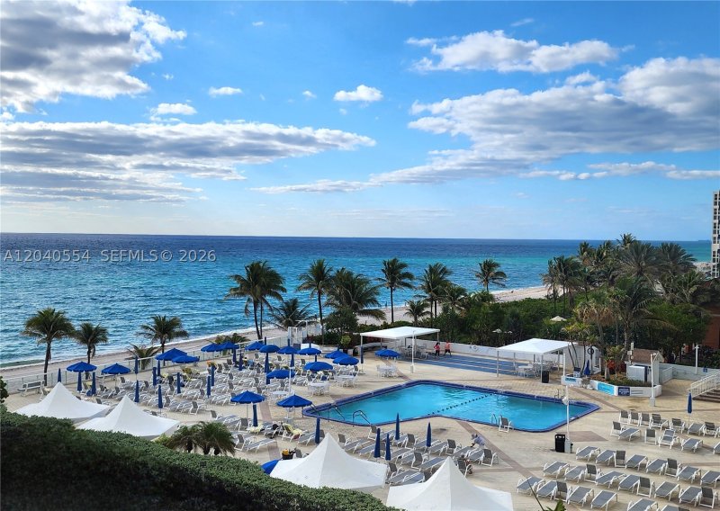 Apartment for rent at Parker Plaza Estates 1803