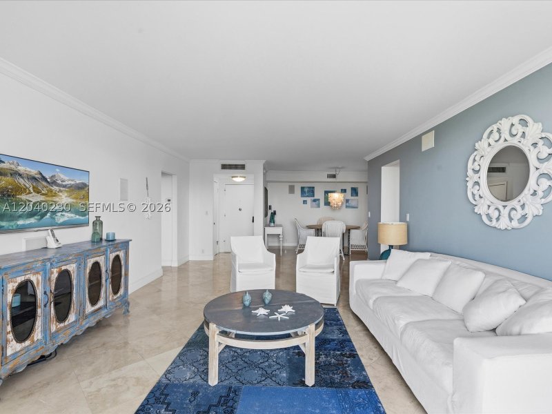 Condo for sale at Towers of Key Biscayne E1205