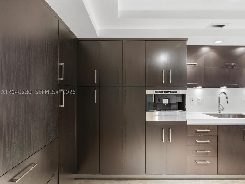 Condo for sale at Towers of Key Biscayne E1205